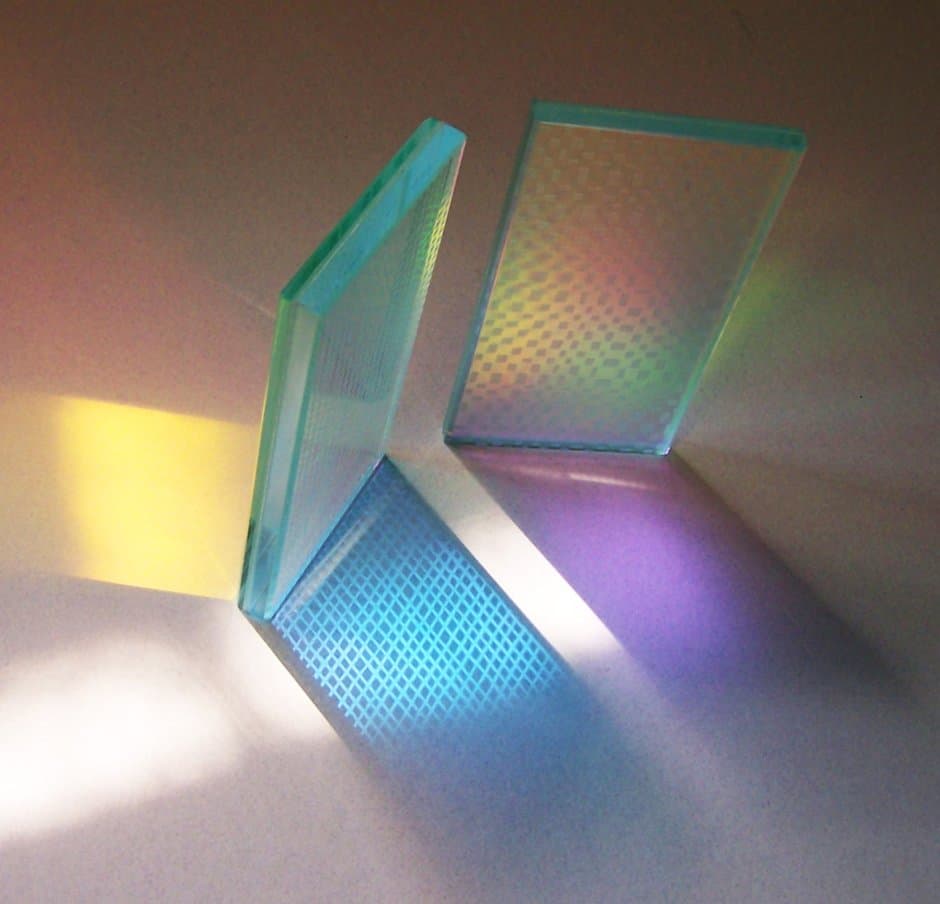 Dichroic glass splitting light